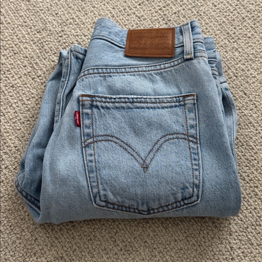 Levi’s Ribcage - Picture 4 of 4